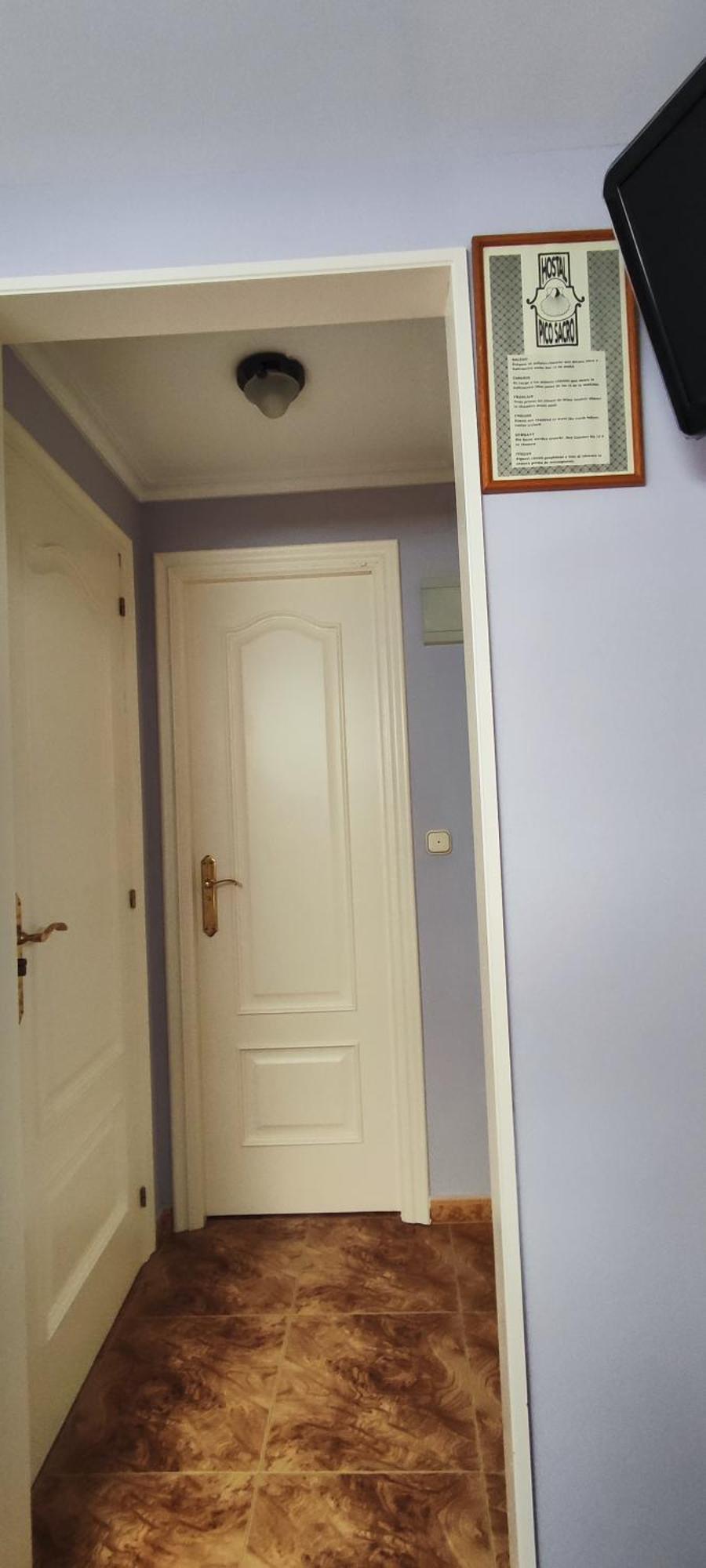 Pico Sacro I Hostal-Pension Santiago De Compostela Room photo